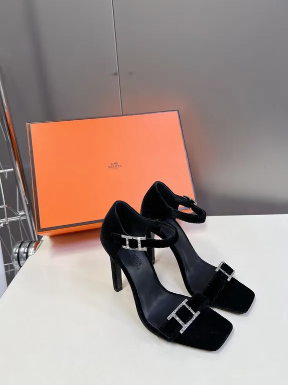 Hermes Shoe 